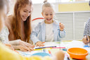 Conjuntos de sillas y mesas infantiles: Espacio de juego y aprendizaje