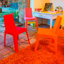 Set per bambini Julieta con tavolo verde lime e 4 sedie multicolori per bambini.